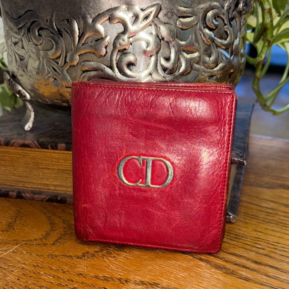AUTH CHRISTIAN DIOR VINTAGE RED BIFOLD LEATHER WALLET